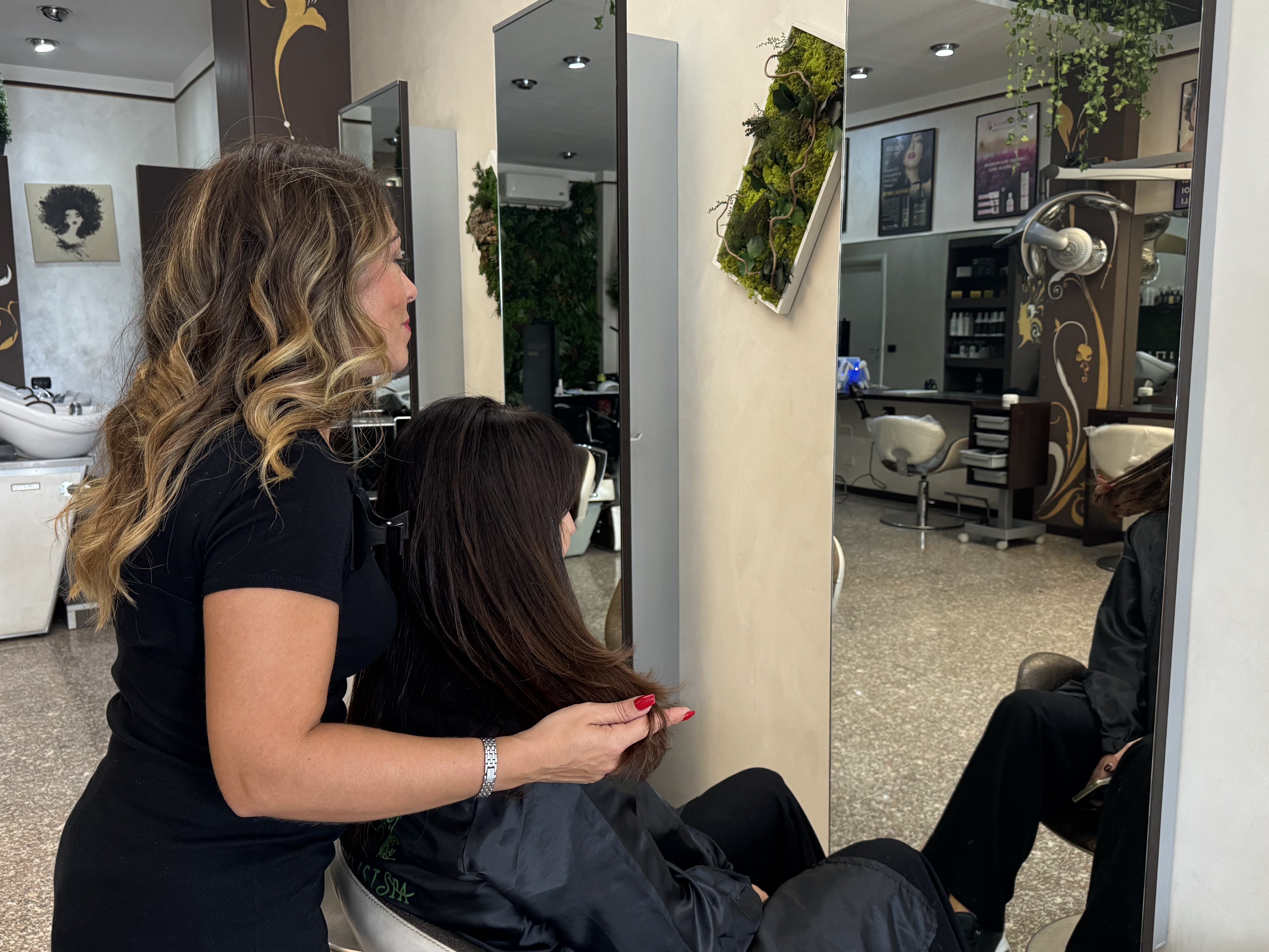 Stilista al lavoro